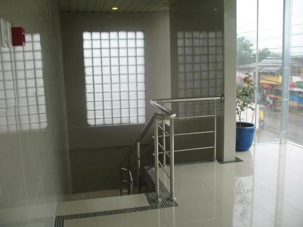 Bnt Inn Lapu-Lapu City Exterior photo