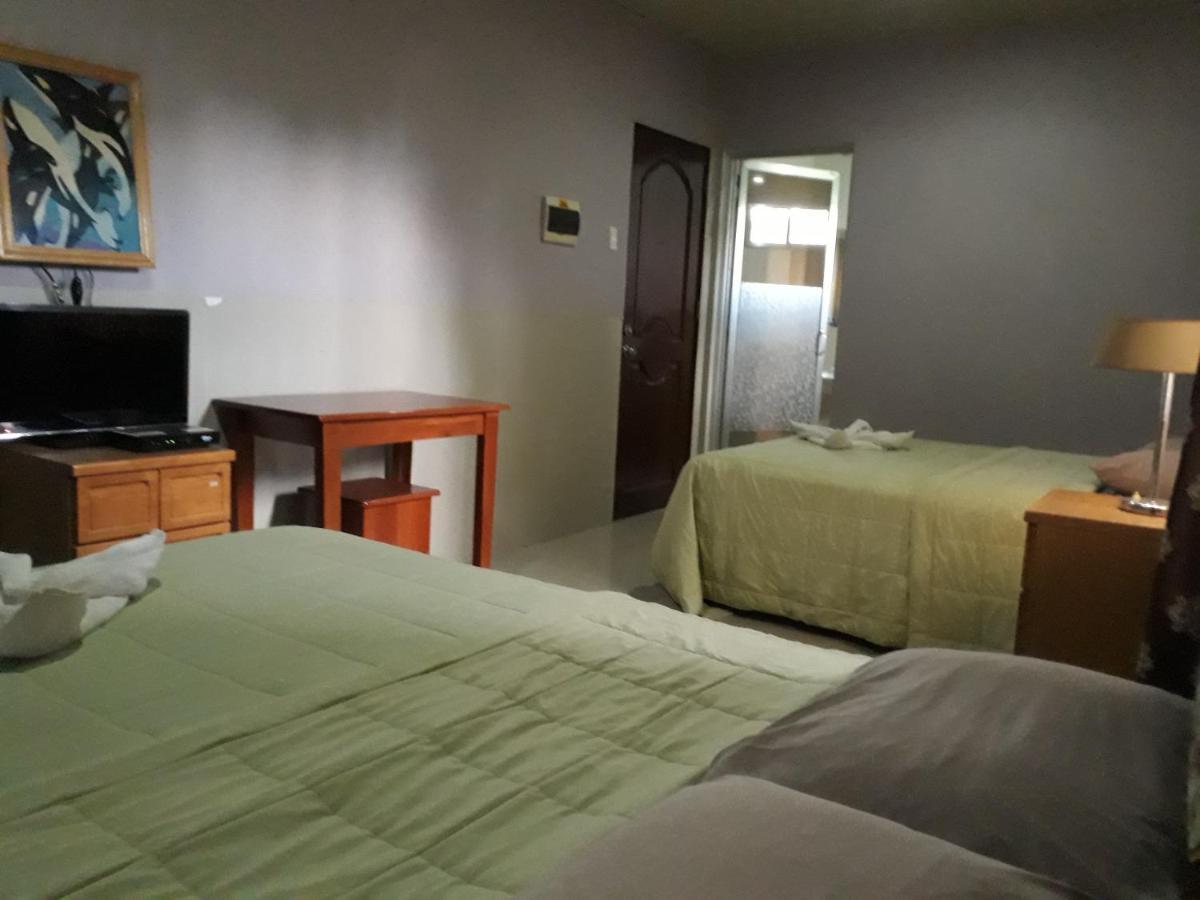 Bnt Inn Lapu-Lapu City Exterior photo